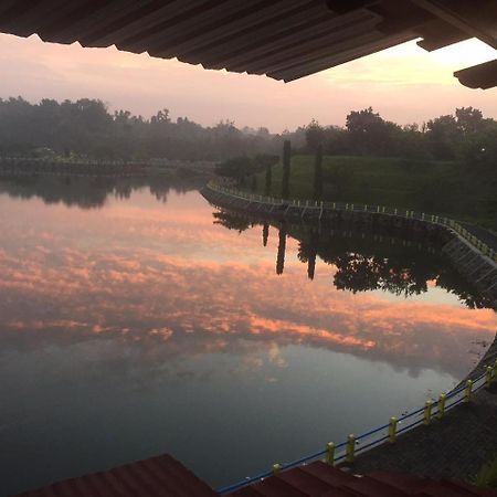 Omah Kenangan At Seven Trumpets Resort Maguwo 外观 照片